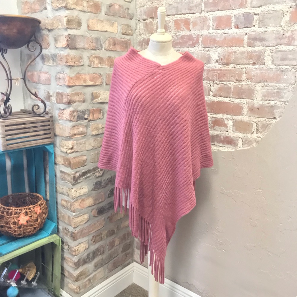 SALE | Fringed Contrast Ribbed Knit Poncho Sweater Dusty Rose